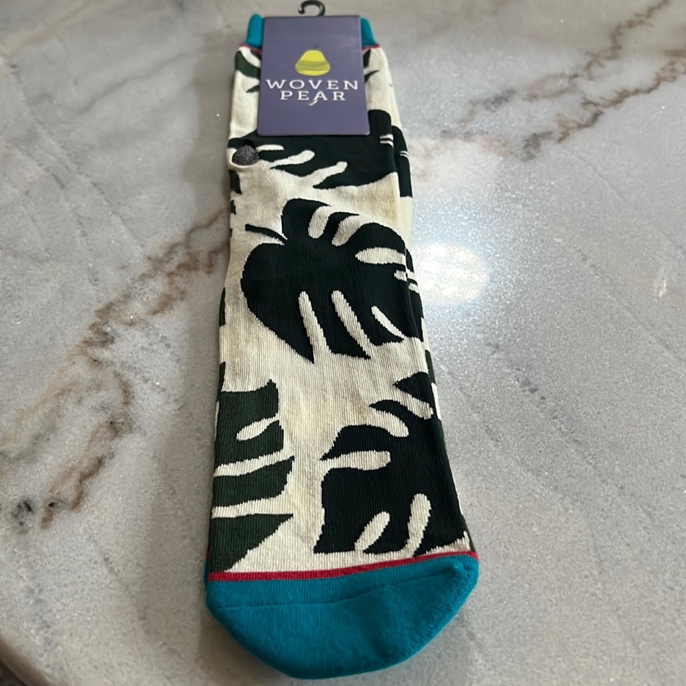 Mens Socks. Leaf Print. New